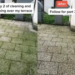 Antes y después de limpiar el suelo de la terraza, mostrando cómo quitar manchas grasa y musgo.