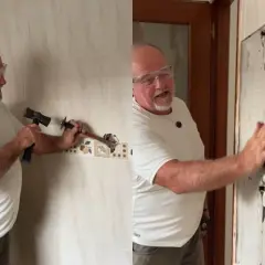 Hombre con gafas de seguridad usando un martillo y cincel para quitar azulejos de una pared.