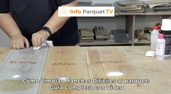 Demostración de cómo quitar manchas del parquet con productos de limpieza.